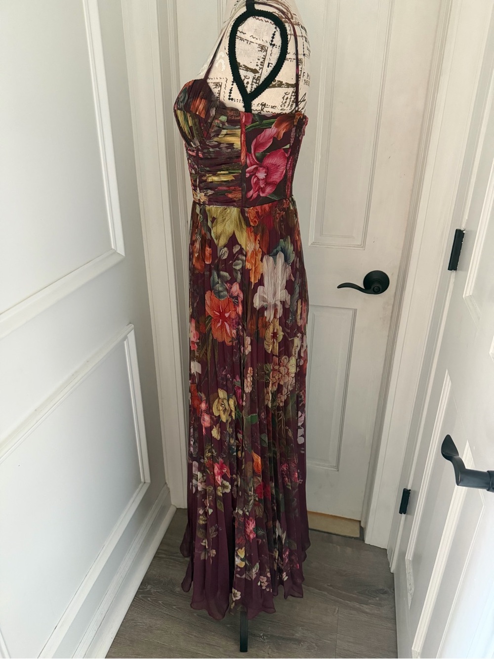 AQUA Pleated Floral Guest of Dress ~ Floral Bustier Maxi Dress in Deep Plum - Picture 7 of 13